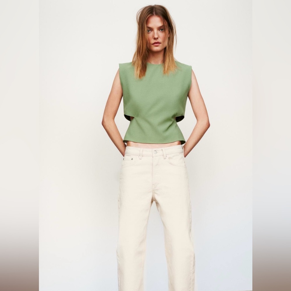 Zara Women's Green Sleeveless Cutout Top